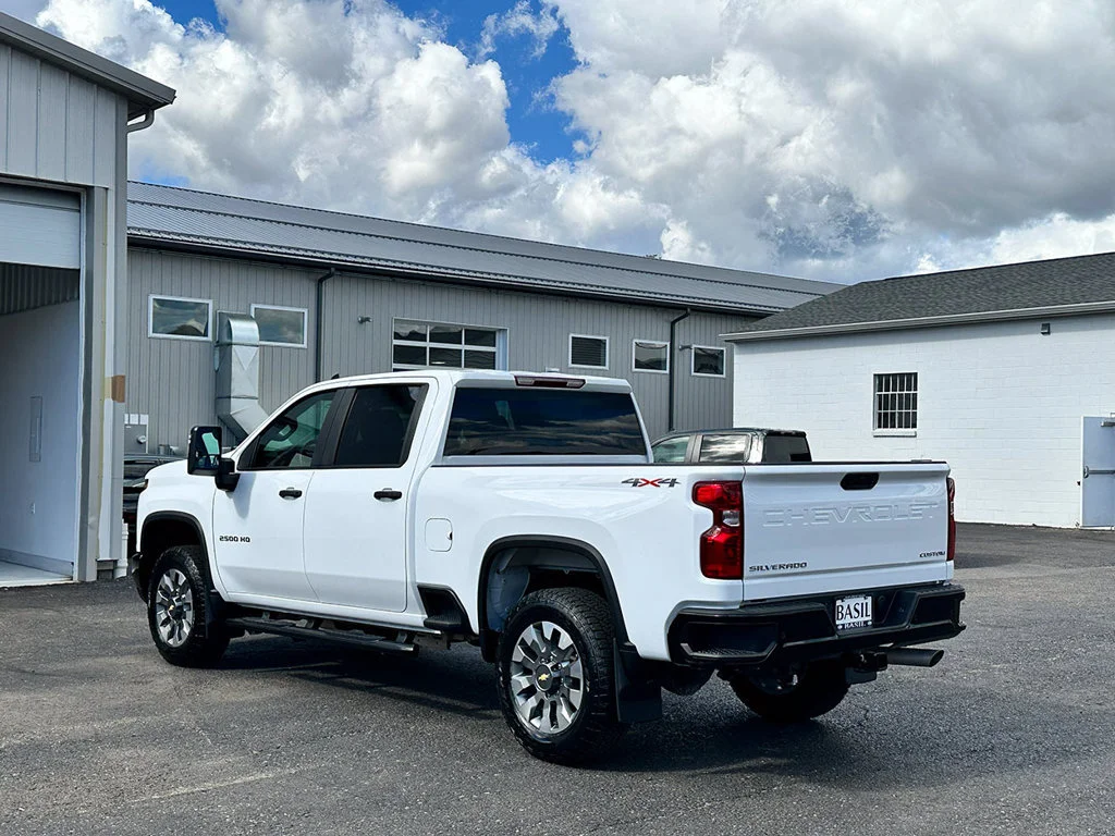 Used 2026 Summit White Chevrolet Custom image 5