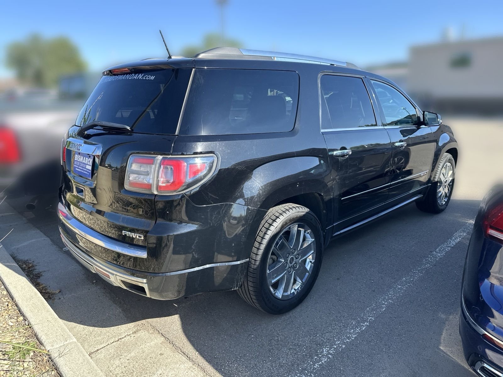 Used 2016 Black GMC Denali image 3