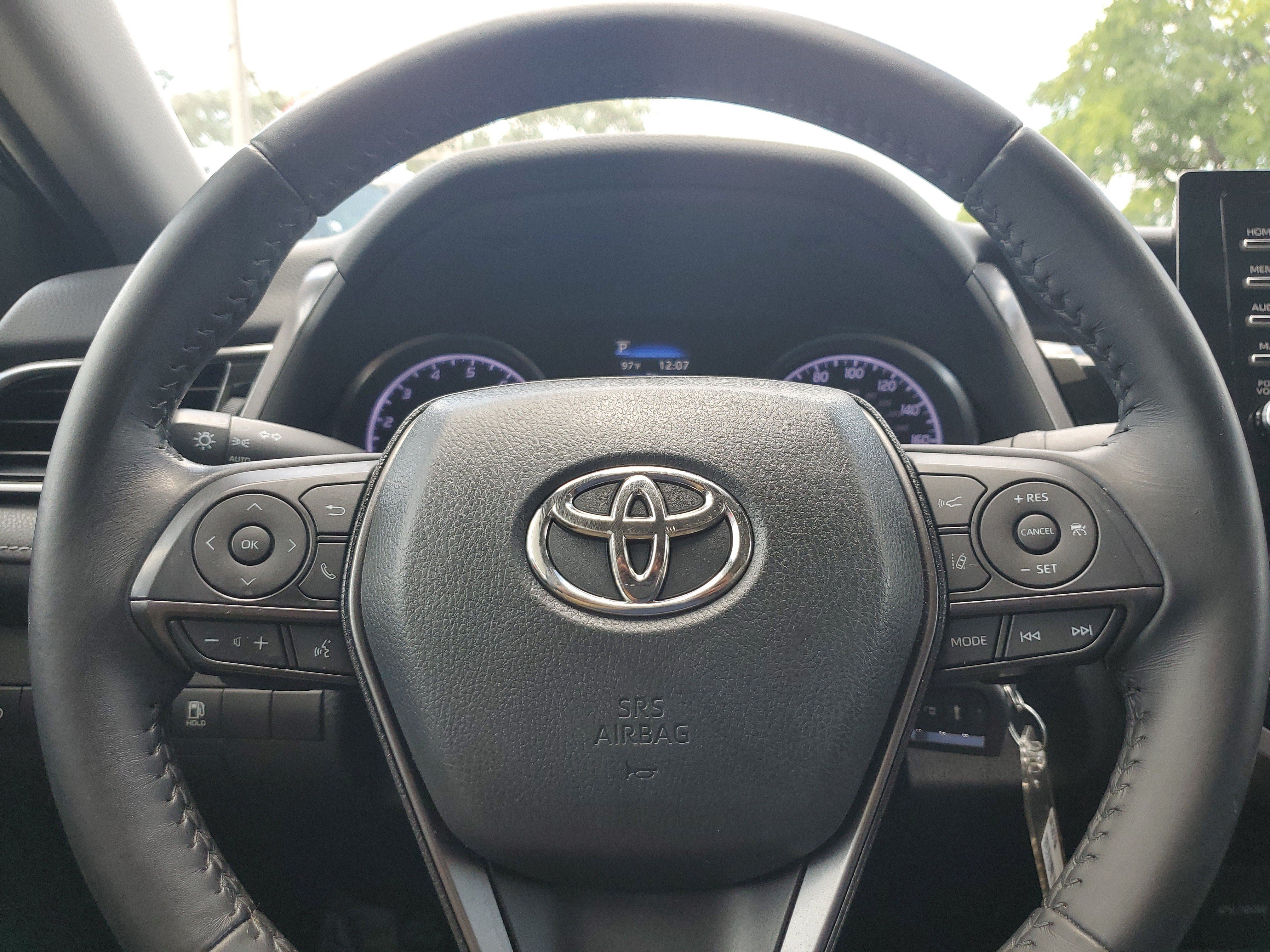 Used 2022 Midnight Black Metallic Toyota SE image 20
