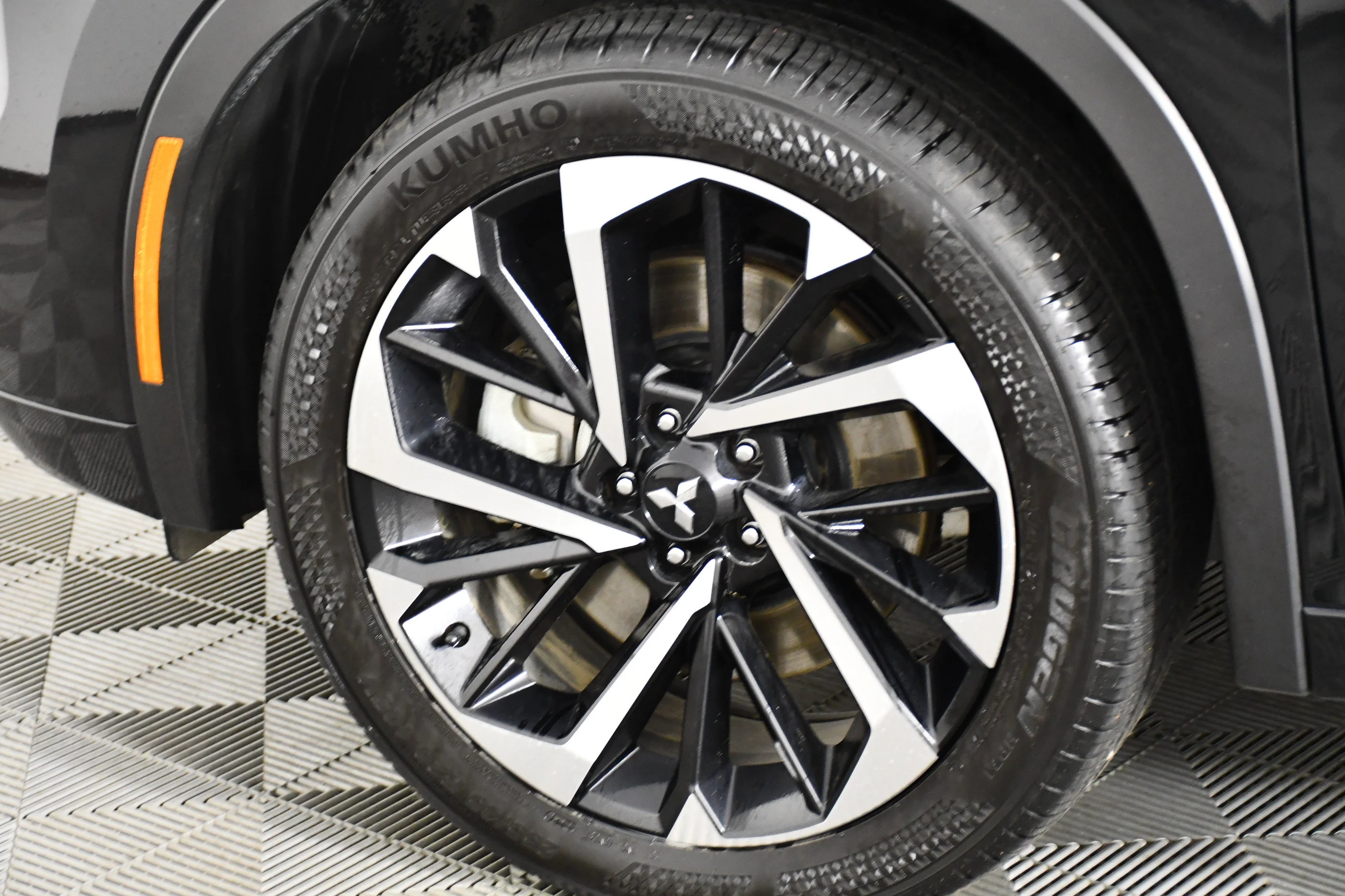 Certified Used 2024 Black Diamond Mitsubishi SEL image 53