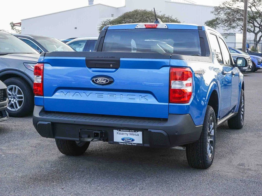 New 2026 Blue Ford XLT image 6