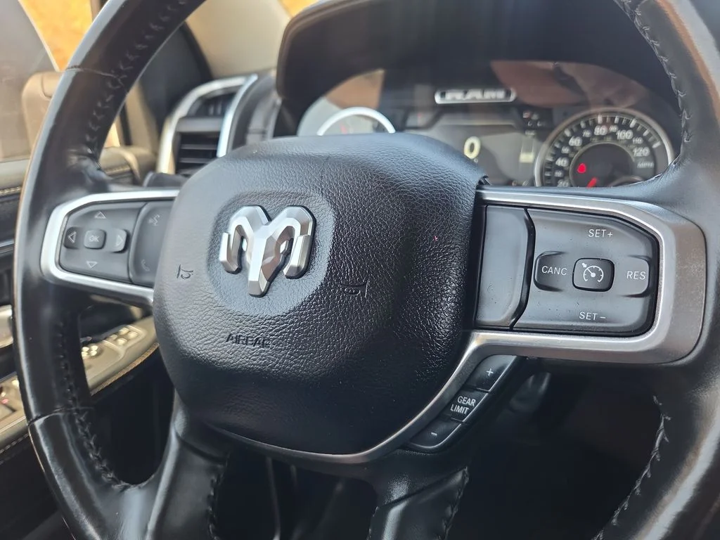 Used 2024 Silver Ram Laramie image 10