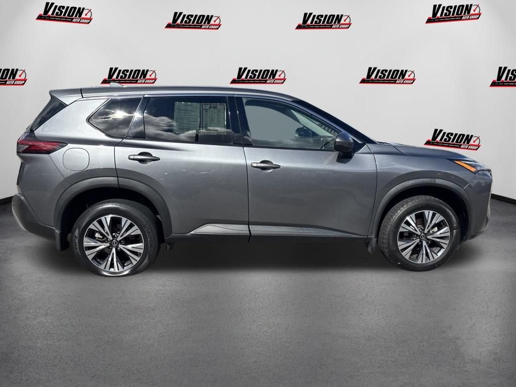 Used 2021 Gray Nissan SV image 4