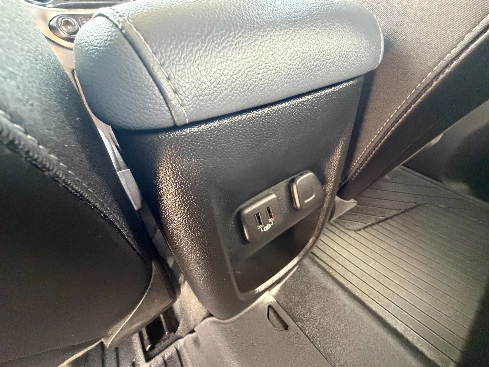 2022 Chevrolet Colorado Z71 - Photo 24