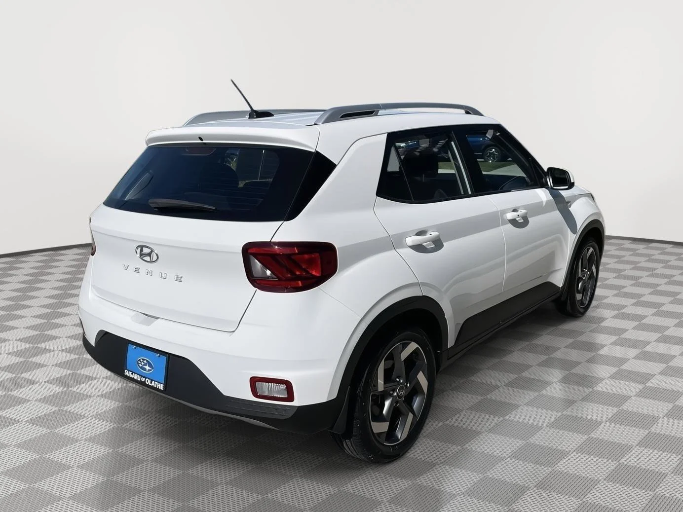 Used 2024 Lunar White Hyundai SEL image 12