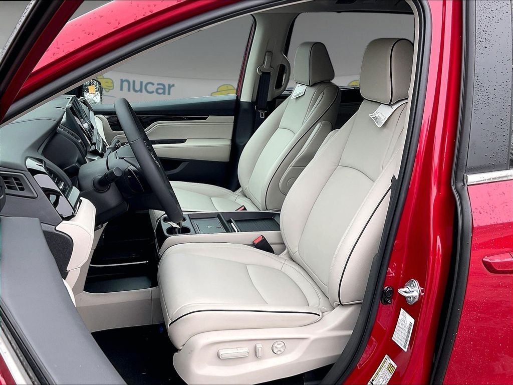 2026 Honda Odyssey Touring - Photo 11