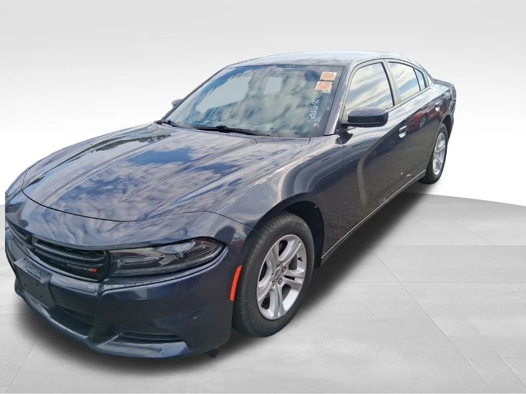 Used 2019 Gray Dodge SXT image 14