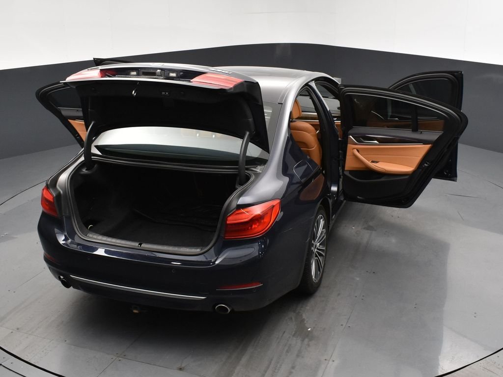 Used 2018 Blue BMW 530i xDrive image 25