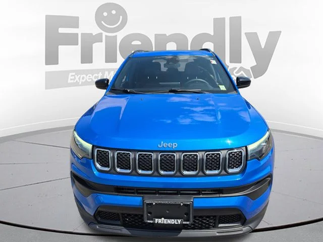 Used 2023 Blue Jeep Latitude Lux image 2