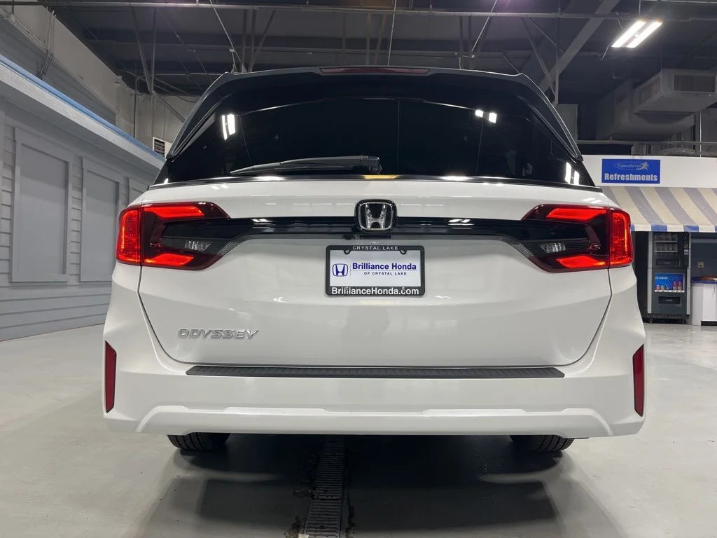 Used 2026 Platinum White Pearl Honda EX-L image 6