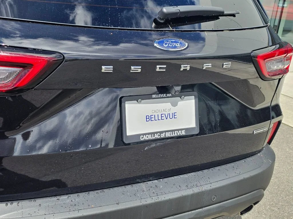 Used 2025  Ford ST-Line Select image 14