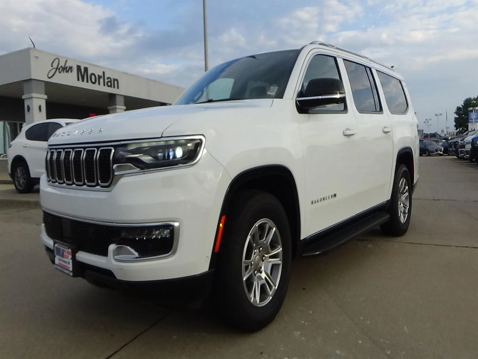 Certified Used 2024 Bright White Clear Coat (pw7) Jeep Base image 2