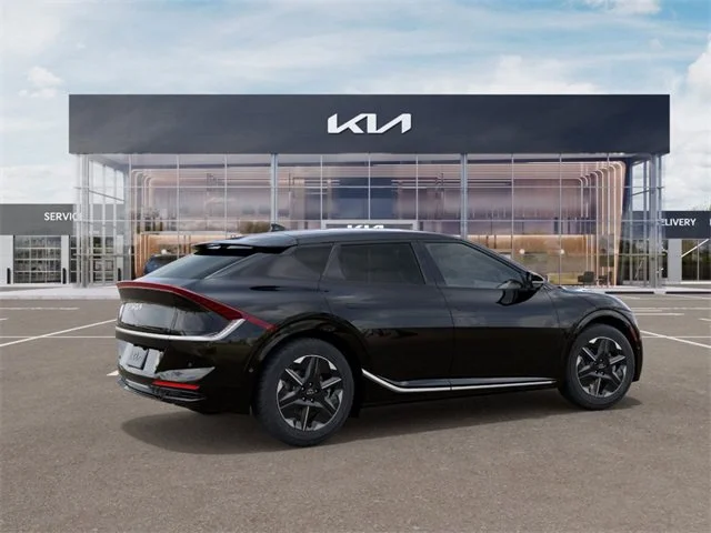 New 2025 Black Kia Wind image 6