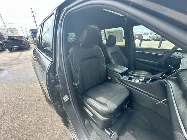 New 2026 Baltic Gray Metallic Clear-Coat Exterior Paint Jeep Altitude image 27