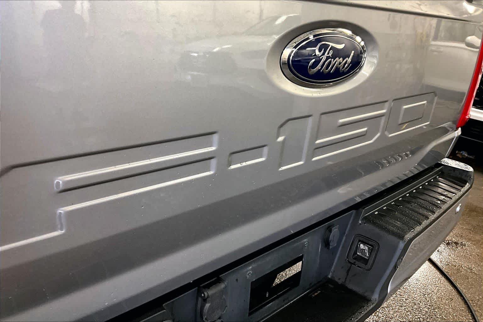 Used 2021 Iconic Silver Metallic Ford XLT image 10