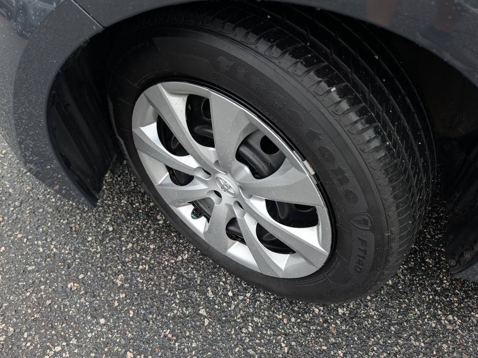 Used 2025 Underground Toyota LE image 7