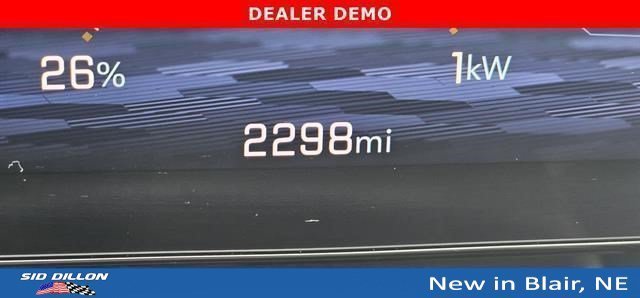 New 2025 Sterling Gray Metallic Chevrolet LT image 15