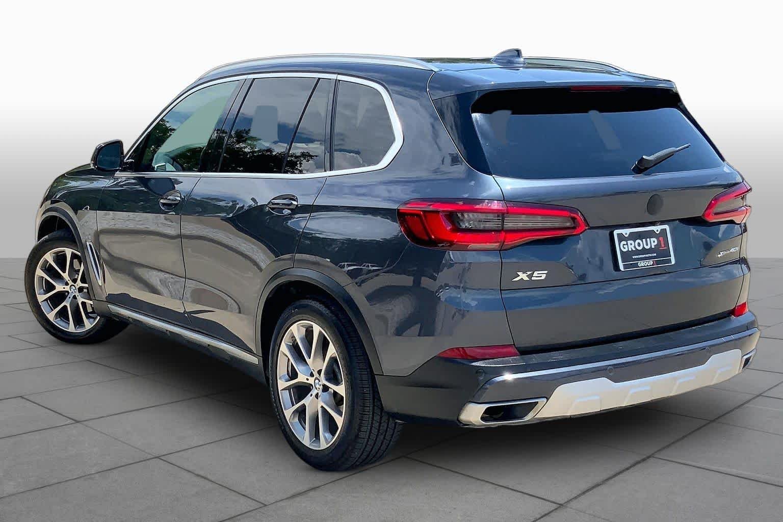 Used 2019 Arctic Grey Metallic BMW xDrive40i image 23