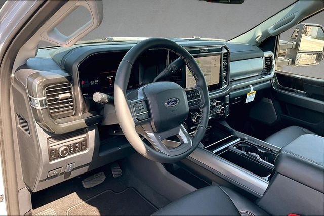 New 2026 Glacier Gray Metallic Tri-Coat Ford Lariat image 5