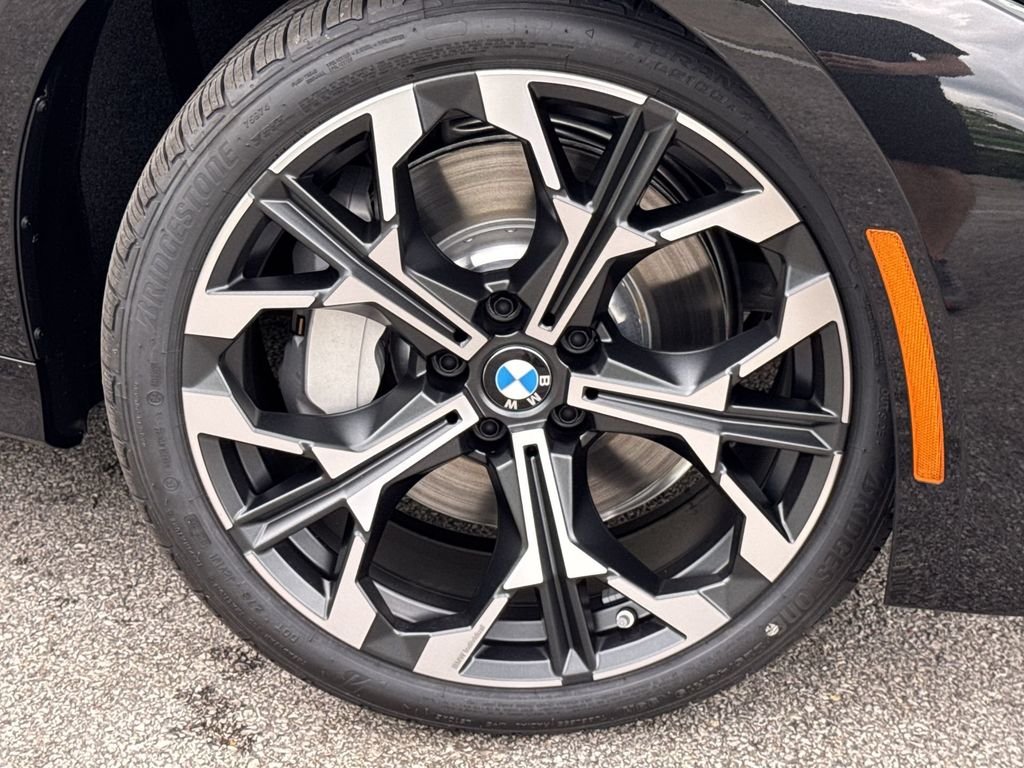 New 2026 Black Sapphire Metallic BMW 330i xDrive image 19