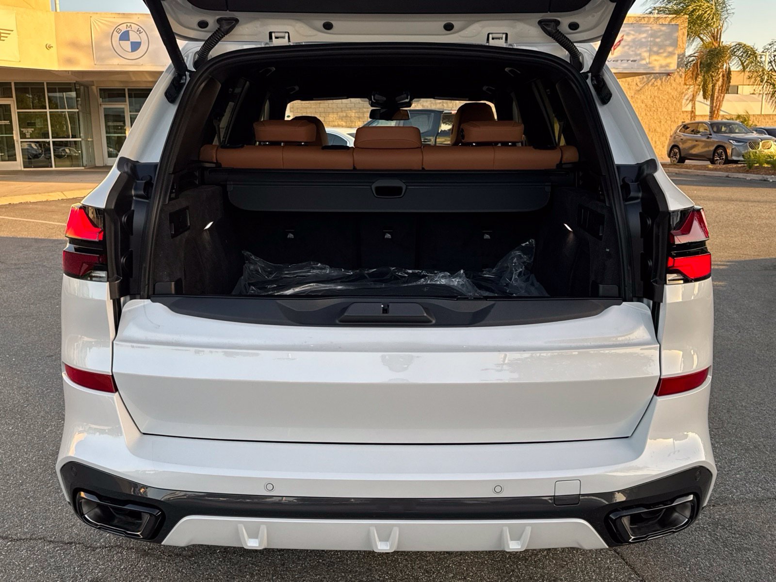 New 2026 Mineral White Metallic BMW sDrive40i image 14
