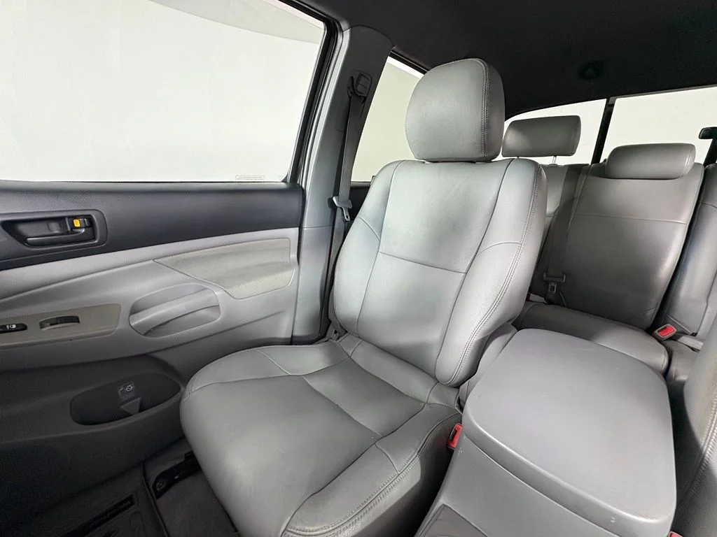 Used 2011 Gray Toyota Base image 17