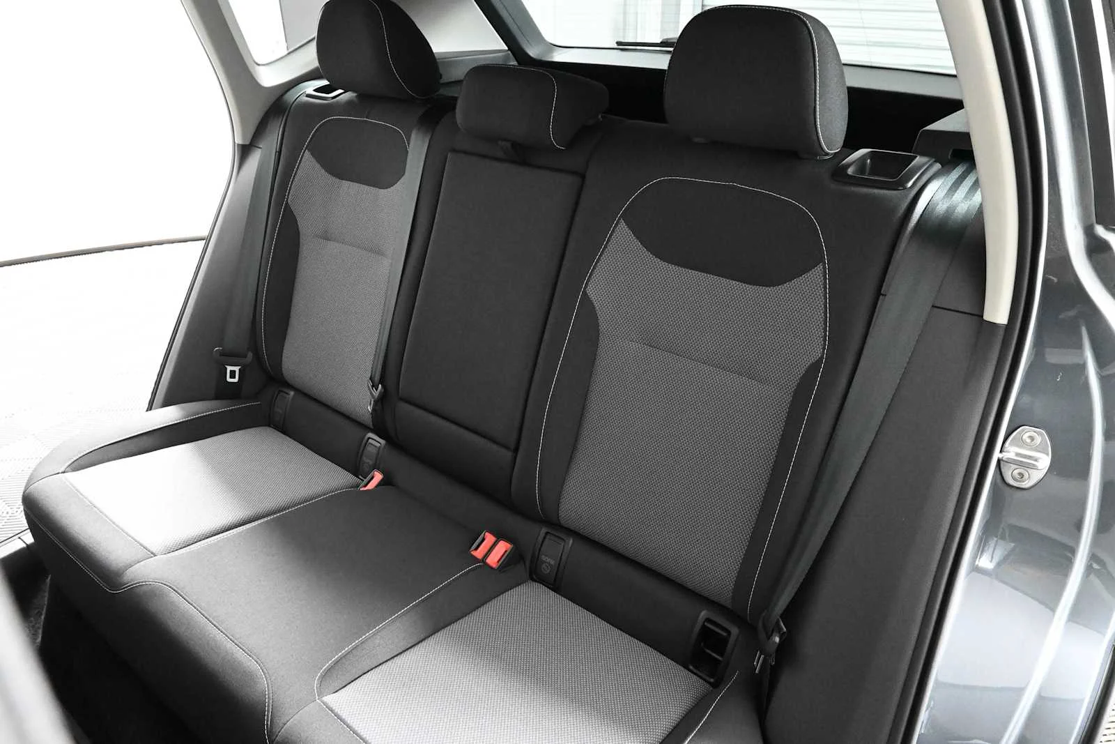 Certified Used 2023 Platinum Gray Metallic Volkswagen S image 11