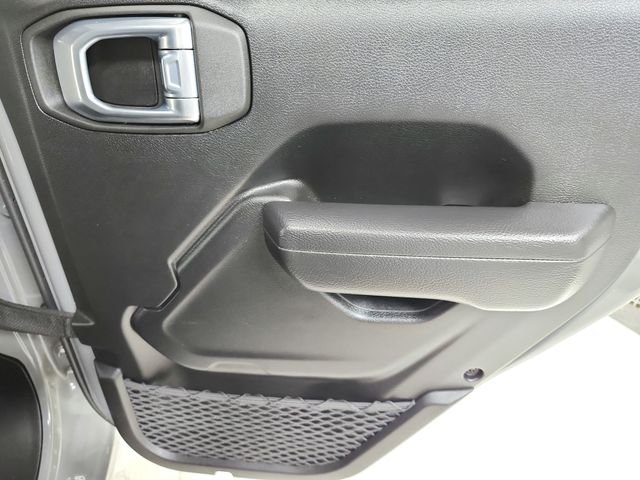 Used 2022 Gray Jeep Sport image 37