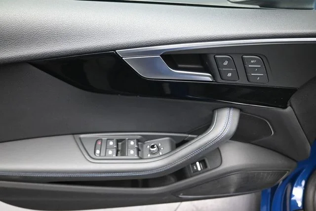 Used 2019  Audi Premium Plus image 17
