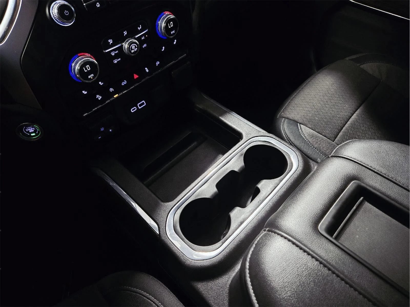 Used 2021 Summit White GMC Elevation image 41