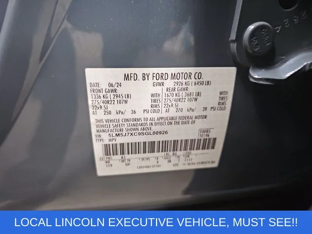 Used 2025 Blue Lincoln Reserve image 35