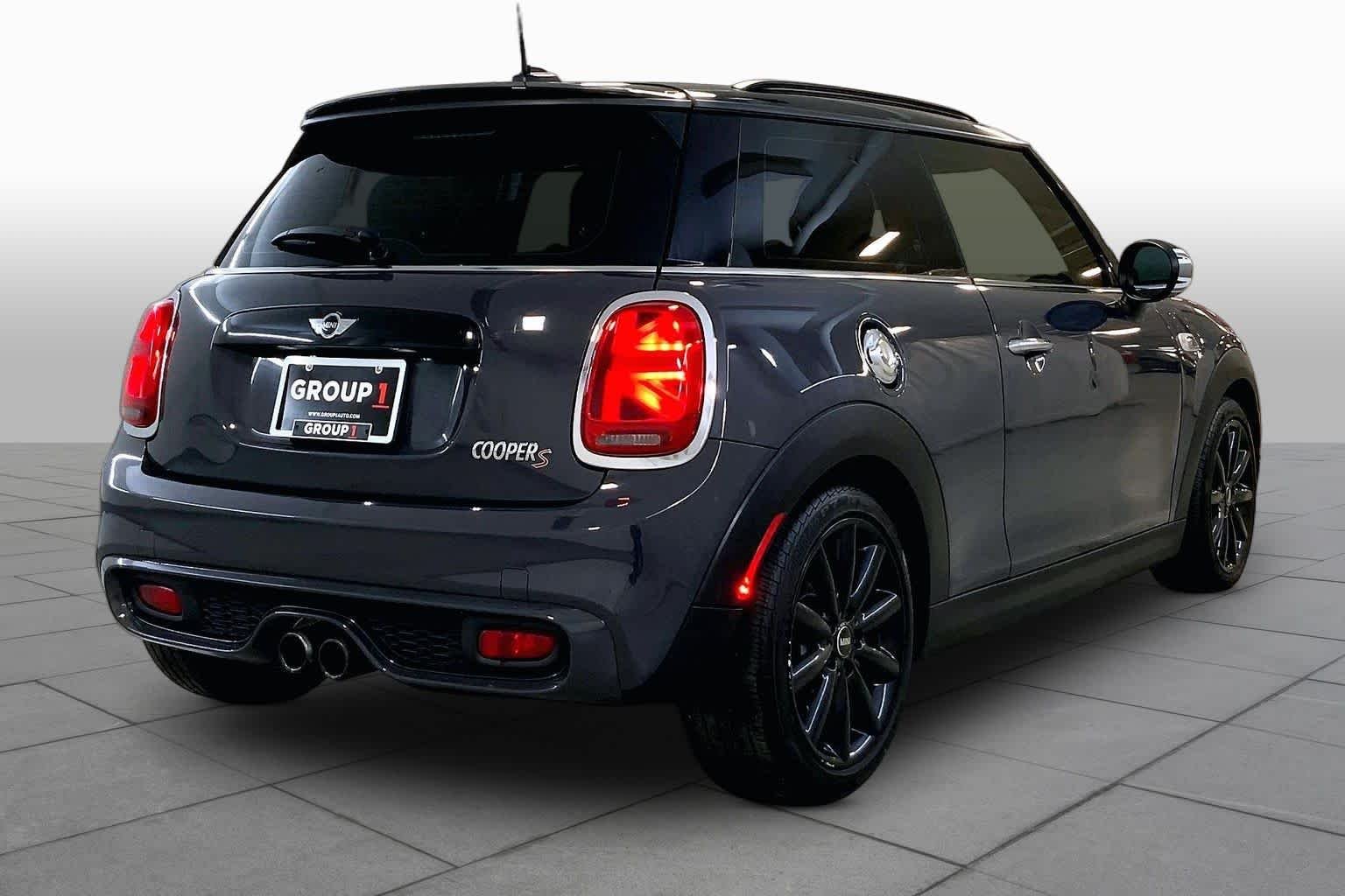 Used 2016 Thunder Grey Metallic MINI S image 12