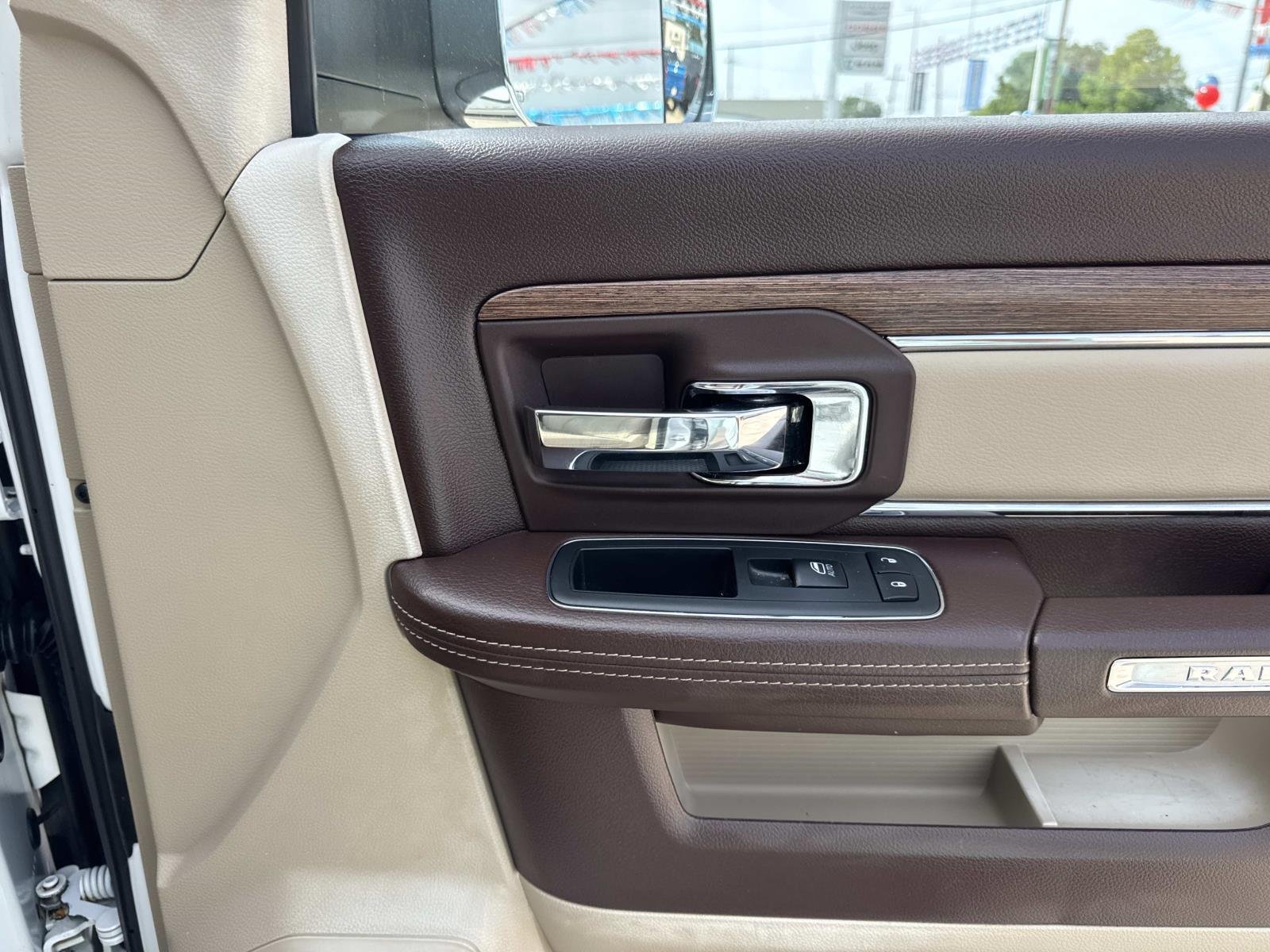 Used 2018 Bright White Clearcoat Ram Laramie image 14
