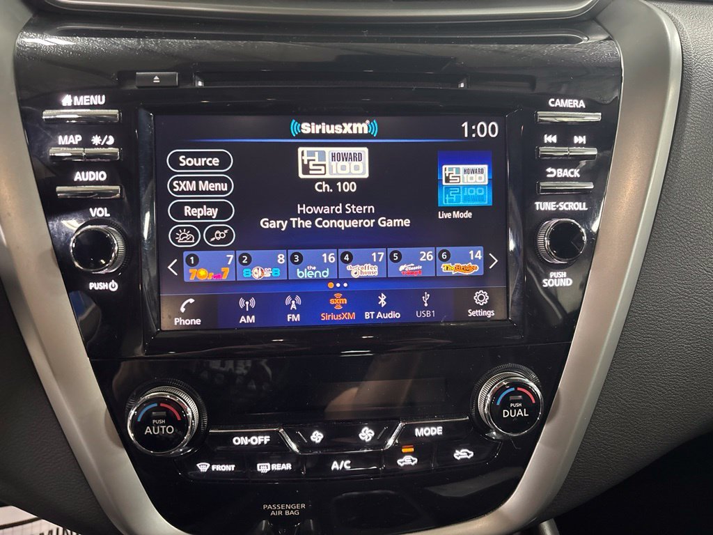 Used 2019 White Nissan Platinum image 39