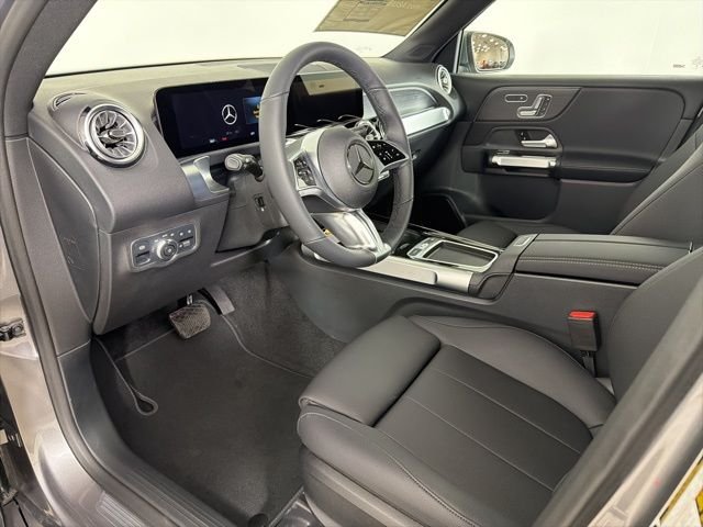 New 2026 Mountain Grey Metallic Mercedes-Benz GLB 250 image 10