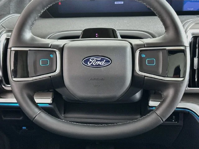 New 2027 Gray Ford Platinum image 15