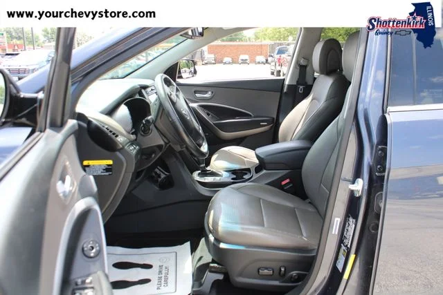 Used 2015 Blue Hyundai Base image 10