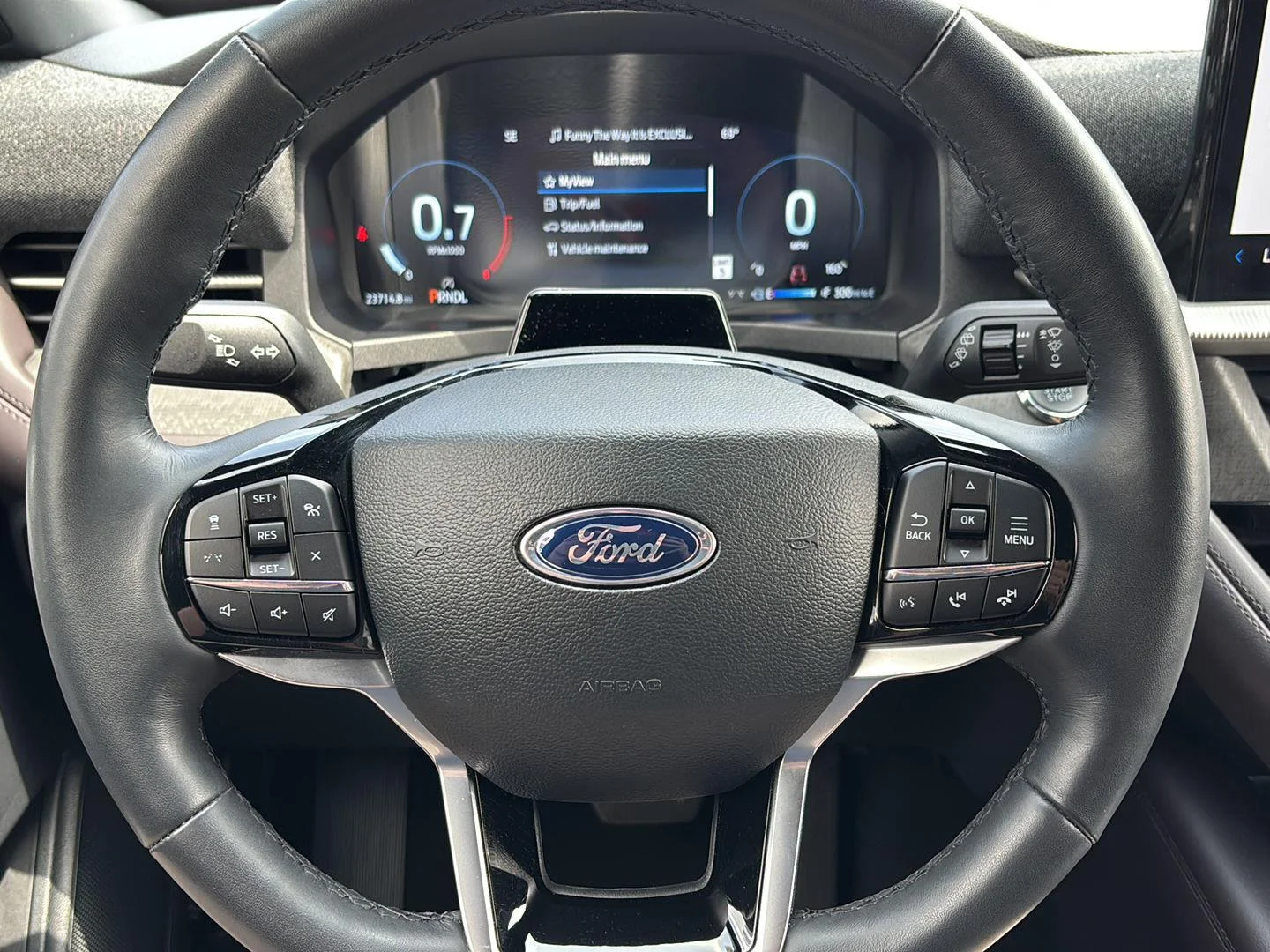 Used 2026 Rapid Red Metallic Tinted Clearcoat Ford Platinum image 18