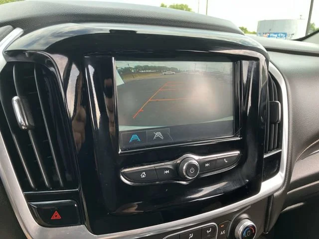 Used 2018 SILVER ICE METALLIC Chevrolet LS image 14