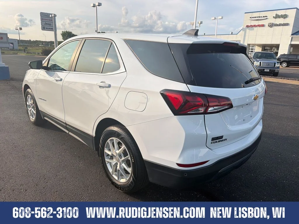 Used 2024 White Chevrolet LT image 3
