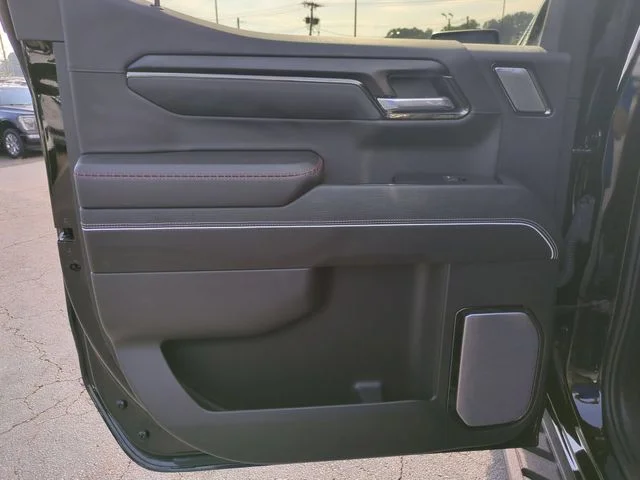Used 2025 Black GMC AT4X image 29