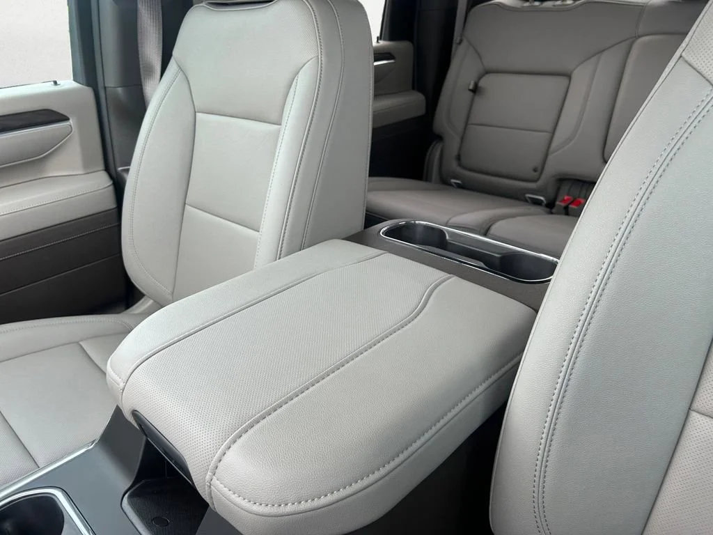 2025 GMC Sierra 2500HD SLT - Photo 11