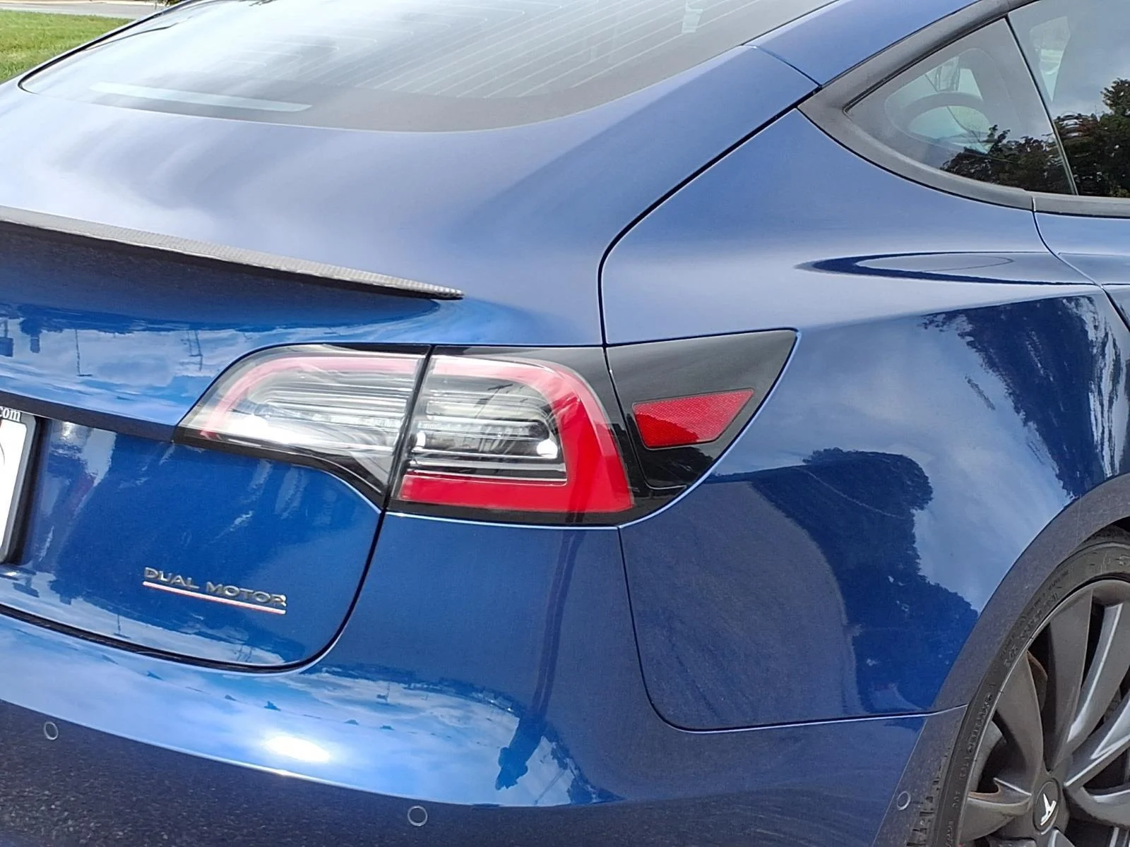 Used 2019 Deep Blue Metallic Tesla Long Range image 21