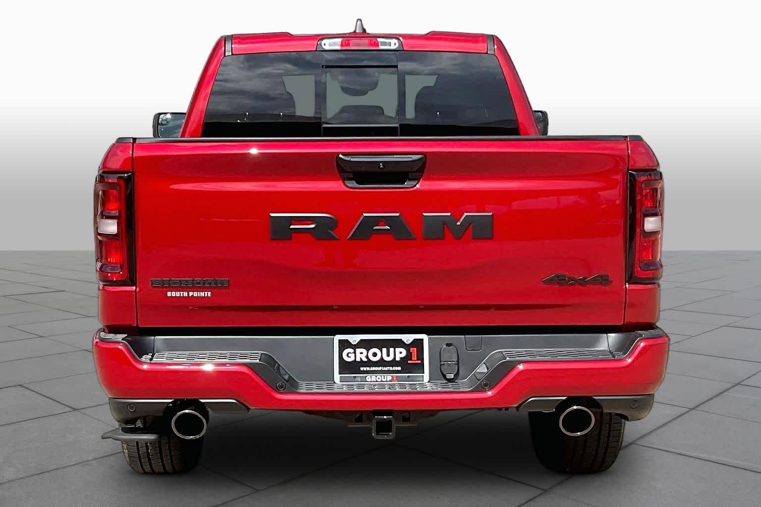 New 2026 Molten Red Pearl-Coat Exterior Paint RAM Big Horn image 4