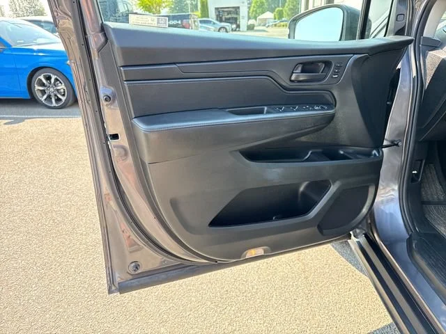 2025 Honda Odyssey EX-L - Photo 16