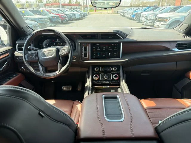 Used 2024 White Frost Tricoat GMC Denali Ultimate image 16