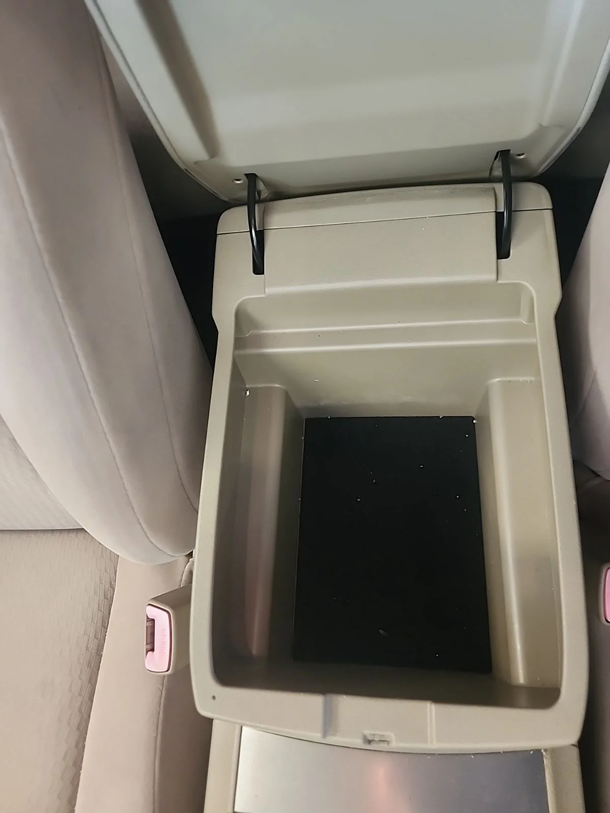 Used 2009  Toyota Base image 19