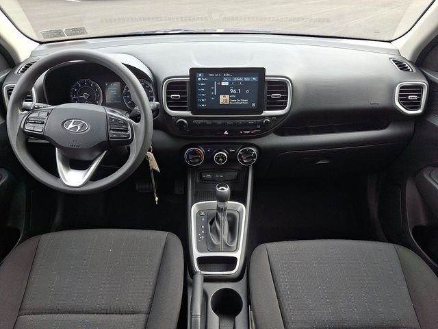 Used 2022 Blue Hyundai SE image 15
