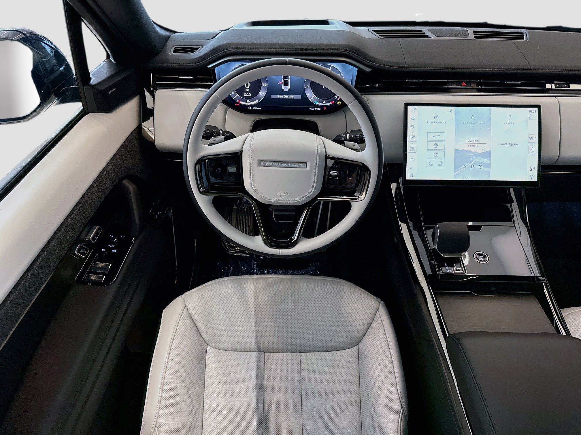 New 2026 Giola Green Land Rover Dynamic SE image 18