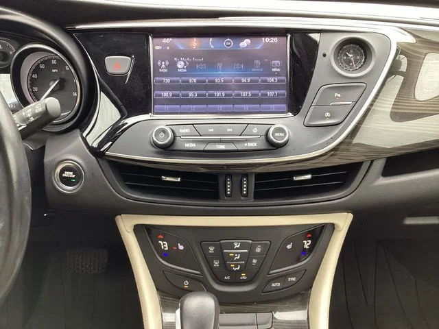 Used 2020 Espresso Buick Essence image 11